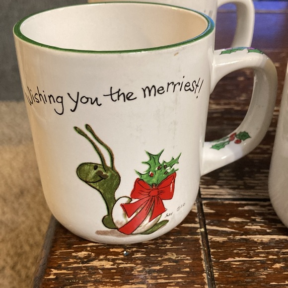 Vintage set of 4 Suzy’s Zoo holiday tea cups 1976 - Picture 5 of 11